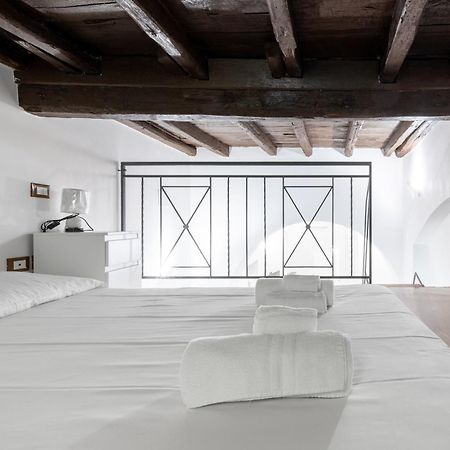 Lovely Studio Apartment - Capocci Roma Dış mekan fotoğraf