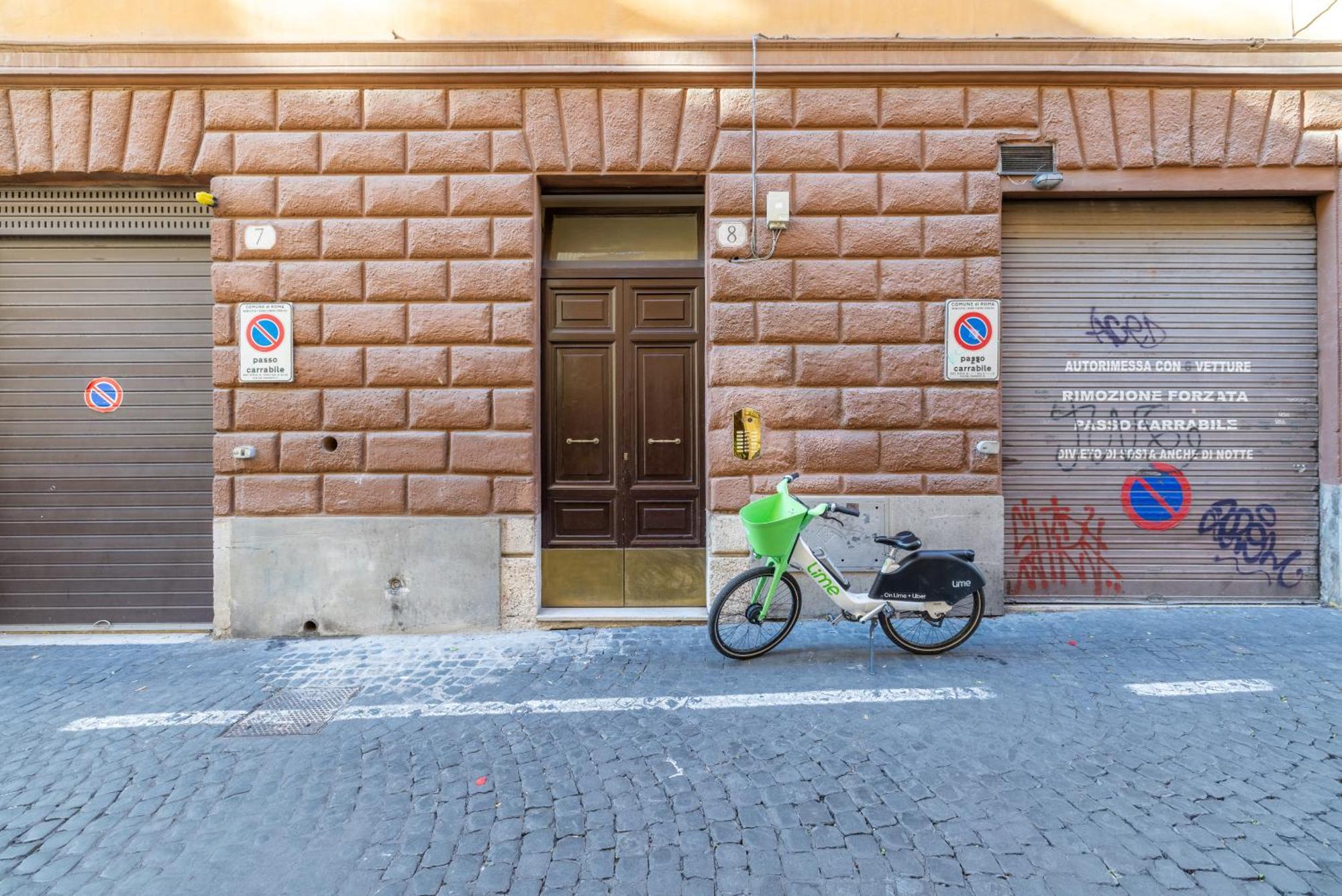 Lovely Studio Apartment - Capocci Roma Dış mekan fotoğraf